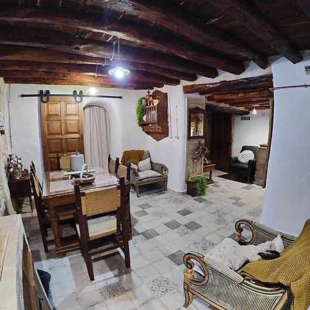 Apartamentos Casa Nino Montefrío Kültér fotó